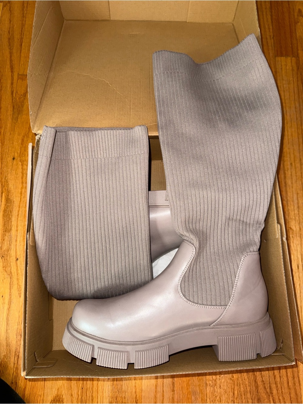 JustFab Flat Boots Toni Lug Sole Sphinx Size 11